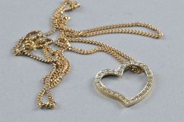 A 9CT HEART SHAPED PENDANT NECKLACE, approximate weight 9.4 weight