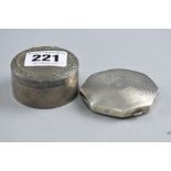 A SILVER COMPACT, and silver pill box, approximate weight 79.0 grams