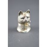 A MODERN SILVER CAT VESTA, London hallmarks (?), approximate weight 25.8 grams