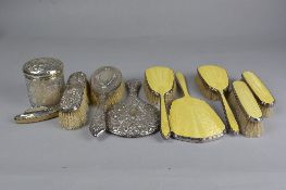 A GROUP LOT OF SILVER AND SILVER PLATED BACKED DRESSING TABLE ITEMS, including an Edwardian glass