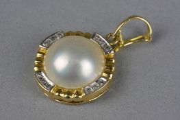 A MODERN MABE PEARL AND DIAMOND PENDANT, one round white Mabe pearl, measuring approximately 12.
