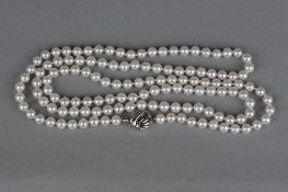 A MODERN ROPE OF CULTURED PEARLS, uniform in size measuring on average 6.00mm in diameter, strung