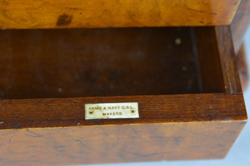 A LATE VICTORIAN WALNUT AND OAK STATIONARY BOX, bearing label for 'Army & Navy C.S.L. Makers', - Bild 12 aus 12