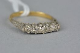 AN EARLY TO MID 20TH CENTURY FIVE STONE DIAMOND RING, total eight cut weight approximately 0.15ct,