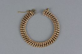 A LATE 20TH CENTURY 9CT ROSE GOLD FANCY DOUBLE CURB LINK BRACELET, measuring approximately 200mm