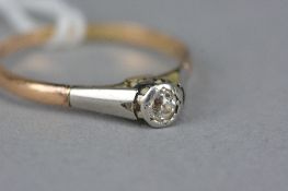 A 14CT SOLITAIRE DIAMOND RING, ring size K, approximate weight 1.5 grams