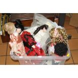 A BOX OF COLLECTORS DOLLS, to include Leonardo collection
