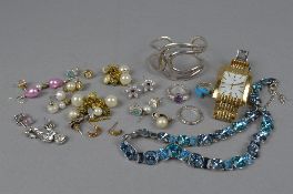 AN ASSORTED JEWELLERY COLLECTION, to include a quantity of gold plated earrings, a gent's gold