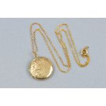 A 9CT LOCKET ON 9CT CHAIN, approximate weight 4.7 grams