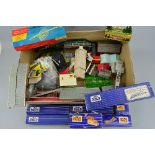 A SMALL QUANTITY OF BOXED HORNBY DUBLO ROLLING STOCK AND ACCESSORIES, with a quantity of constructed