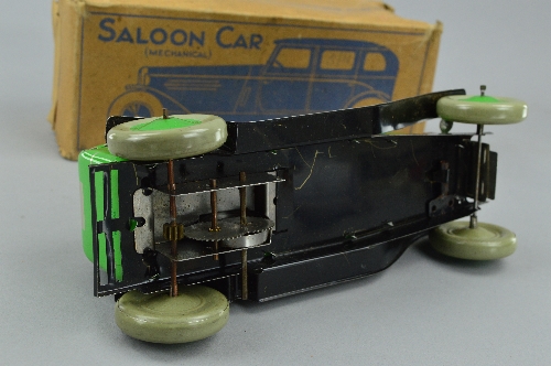 A BOXED CHAD VALLEY LITHOGRAPHED TINPLATE CLOCKWORK SALOON CAR, No.10004, green body, black - Bild 3 aus 4