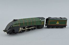 A BOXED HORNBY DUBLO CLASS A4 LOCOMOTIVE, 'Silver King' No.60016, B.R. matt green livery (EDL11),