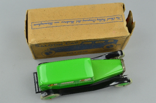 A BOXED CHAD VALLEY LITHOGRAPHED TINPLATE CLOCKWORK SALOON CAR, No.10004, green body, black - Bild 4 aus 4