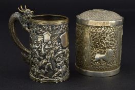 A 19TH CENTURY CHINESE CANTON SILVER MUG, of tapered cylindrical form, the handle cast as a