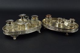 AN EARLY VICTORIAN OLD SHEFFIELD PLATE OVAL STANDISH, on four scrolled feet, fitted with removable