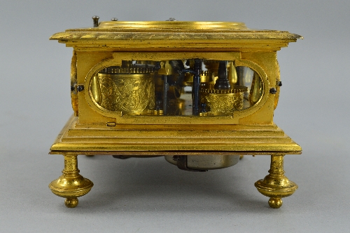 A 17TH CENTURY STYLE GILT METAL HORIZONTAL STRIKING AND REPEATING TABLE CLOCK, of square form, - Image 5 of 8