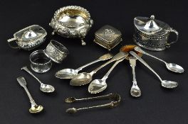 A PARCEL OF SILVER, to include a Victorian silver cauldron salt, gadrooned rim repousse decorated
