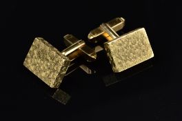 A PAIR OF 9CT GOLD CUFFLINKS, rectangular shape, textured finish, hinged fittings, hallmarked 9ct