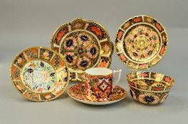VARIOUS ROYAL CROWN DERBY, to include Imari '1128' pattern wavy edged bowl, approximate diameter