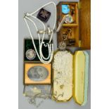 A WOODEN BOX CONTAINING SILVER JEWELLERY, yellow metal, pen knife, etc, together with a