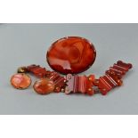A BANDED AGATE COLLECTION OF JEWELLERY, to include a cornelian agate slice brooch, oval form