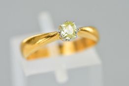 AN EARLY 20TH CENTURY SINGLE STONE DIAMOND RING, estimated old cut diamond, approximate weight 0.