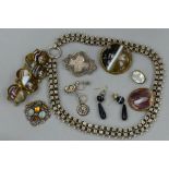 A VINTAGE BANDED AGATE COLLECTION, to include a circular brooch and matching panel link bracelet,