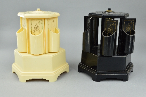 A PAIR OF SELCO BAKLITE NOVELTY MUSICAL CIGARETTE DISPENSERS, one in cream, the other in black, - Image 5 of 6