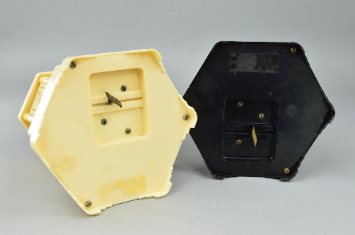 A PAIR OF SELCO BAKLITE NOVELTY MUSICAL CIGARETTE DISPENSERS, one in cream, the other in black, - Image 3 of 6