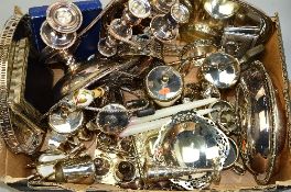 A MIXED LOT OF SILVER PLATED WARE, to include an entree dish, teapots and hot water jugs, a