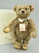 A BOXED LIMITED EDITION STEIFF 'BRITISH COLLECTORS TEDDY BEAR 2004', No 2594/4000, No 661372,