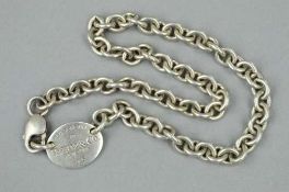 A SILVER TIFFANY & CO NECKLACE, with a link chain and engraved Tiffany plaque, stamped '925',