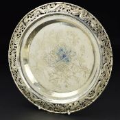 A LATE 19TH/EARLY 20TH CENTURY CHINESE SILVER PLATED DISH, bamboo style rim with a border embossed