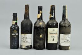 FOUR BOTTLES OF VINTAGE PORT AND A 37.5CL BOTTLE OF VINTAGE PORT, 1 x Sandeman 1963 bottled 1965,