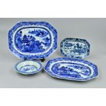 FOUR PIECES OF LATE 18TH/EARLY 19TH CENTURY CHINESE BLUE AND WHITE EXPORT WARE, decorated with