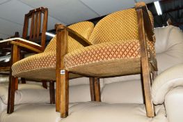 A PAIR OF MID 20TH CENTURY OAK ARMCHAIRS