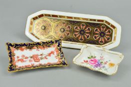 THREE PIECES OF ROYAL CROWN DERBY, to include '1128' pen/trinket tray, length 24cm, '2649' trinket