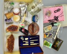 A SELECTION OF ITEMS, to include some rough gem crystals including amethyst and agate, cigarette