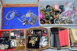 A LARGE QUANTITY OF COSTUME JEWELLERY, to include a Miracle brooch, a Sphinx brooch and earrings,