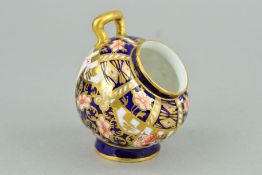 A ROYAL CROWN DERBY MINIATURE IMARI COAL SCUTTLE, '6299' pattern, height approximately 9cm (handle