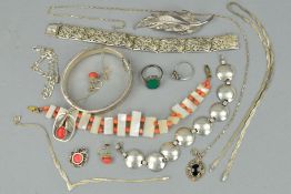 A SELECTION OF JEWELLERY, to include a pair of coral earrings and a pendant set with a coral