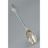 AN EARLY 20TH CENTURY SILVER TEASPOON, embossed to the bowl with an image of a golfer, hallmarked