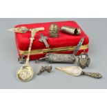 A SELECTION OF MAINLY LATE 19TH TO EARLY 20TH CENTURY SILVER NOVELTIES, to include an Edwardian