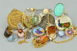 A SELECTION OF JEWELLERY, to include an enamel medallion of a dancing couple, a heart shape 9ct back