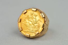 A GOLD SOVEREIGN 1908, mounted as a ring, approximate total weight 16.5 grams