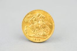 A FULL GOLD SOVEREIGN, George V 1913