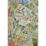 A SELECTION OF WORLD BANKNOTES, many uncirculated