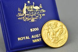 A GOLD 200 DOLLAR COIN, Royal Australia Mint 1980, 22ct (.916), approximately 10 grams, 24mm