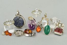 A SELECTION OF RINGS, PENDANTS AND FOBS, to include two swivel fobs, five gem pendants, five rings