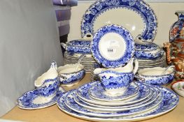 LATEMAYERS 'CHESTER' PATTERN BLUE AND WHITE TABLE WARES, to include a graduated set of six platters,